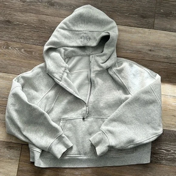 Lululemon scuba - Picture 1 of 1